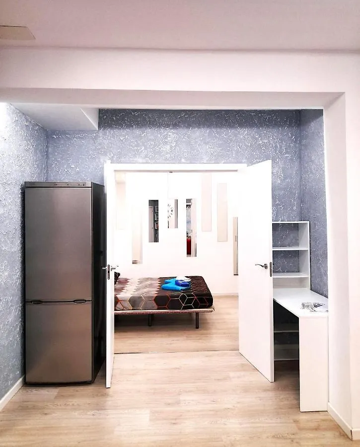Fantastic 2 Bedrooms, Just 20 Meters From Ocean Playa de las Americas  0*, Playa de las Americas (Tenerife)