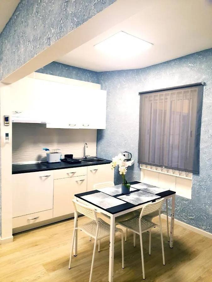 Fantastic 2 Bedrooms, Just 20 Meters From Ocean Playa de las Americas  0*, Playa de las Americas (Tenerife)